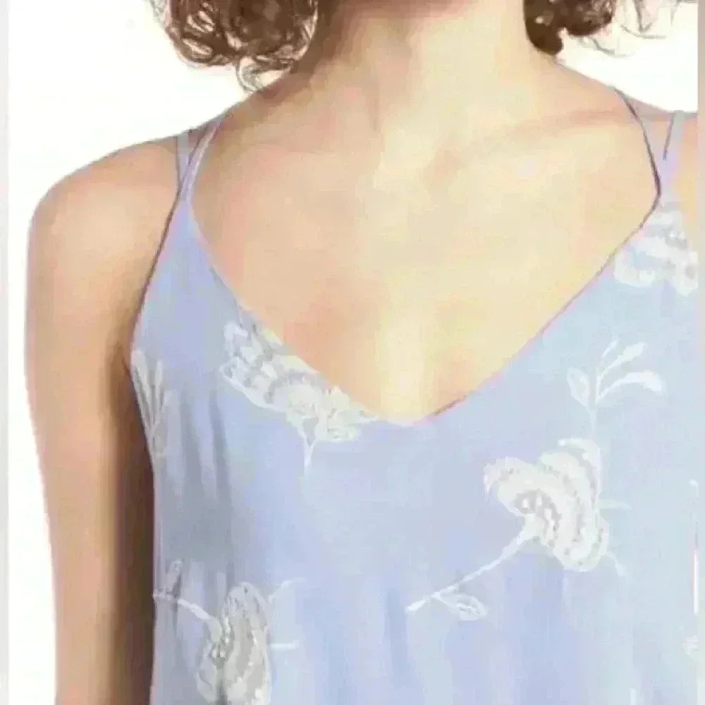 Lush embroidered dress - Picture 5 of 12